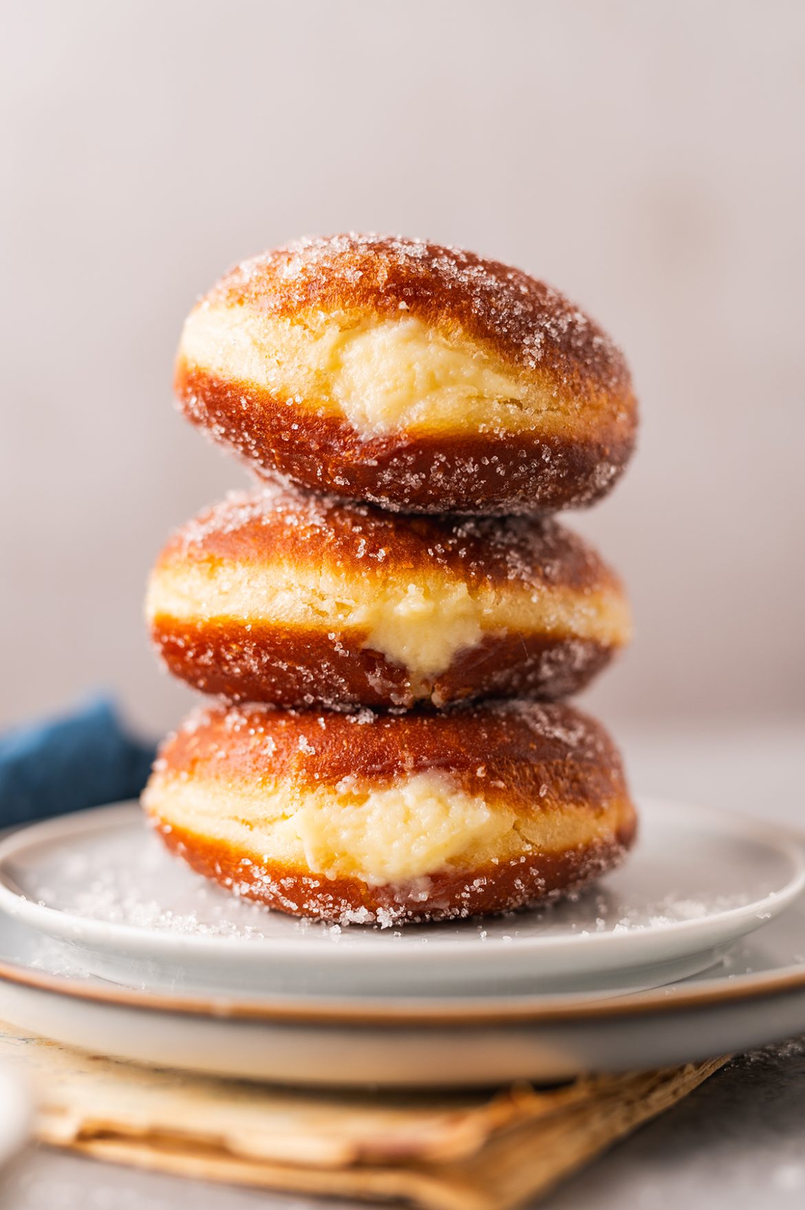 Itališkos spurgos su vaniliniu kremu „Bomboloni“
