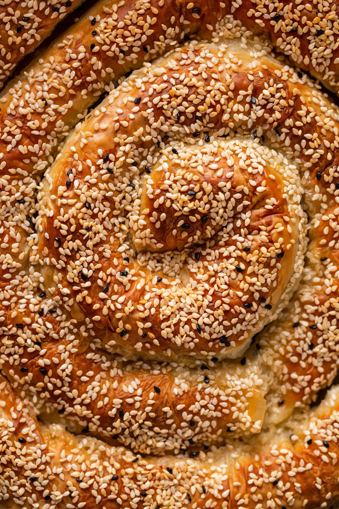 Borekas su varškės ir špinatų įdaru