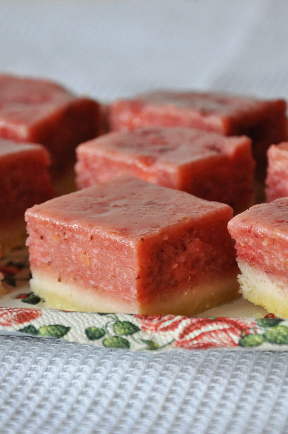 Braškiniai ir citrininiai kvadratėliai