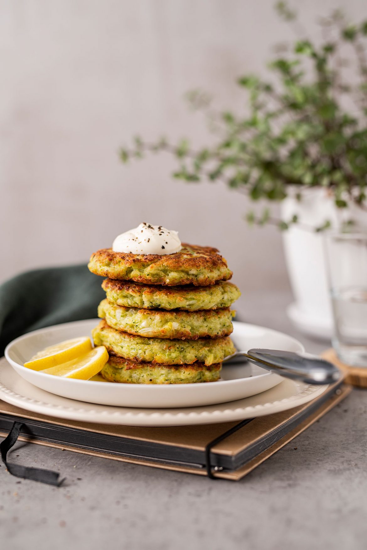 Brokolių ir varškės blyneliai