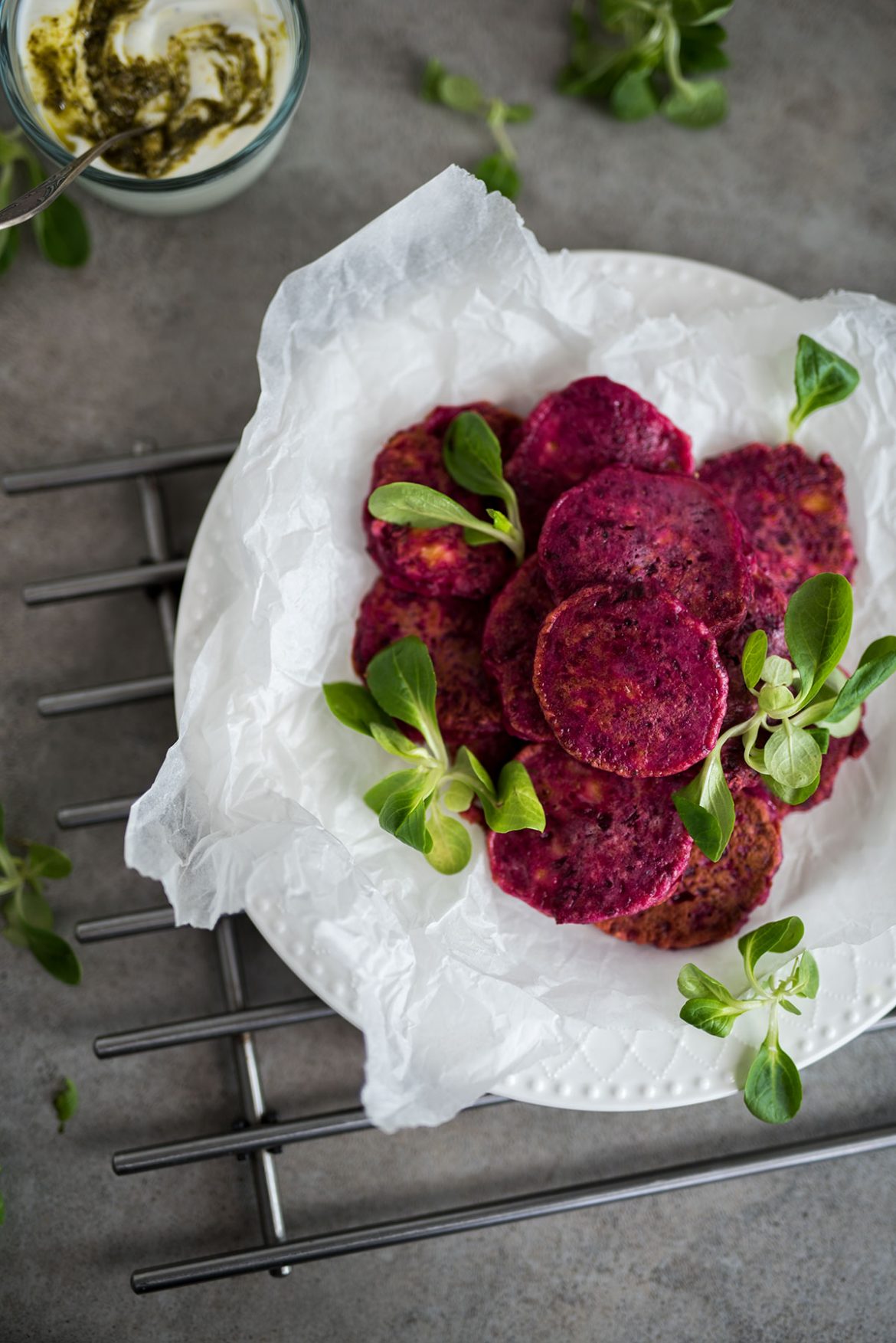 Burokėlių ir fetos blyneliai