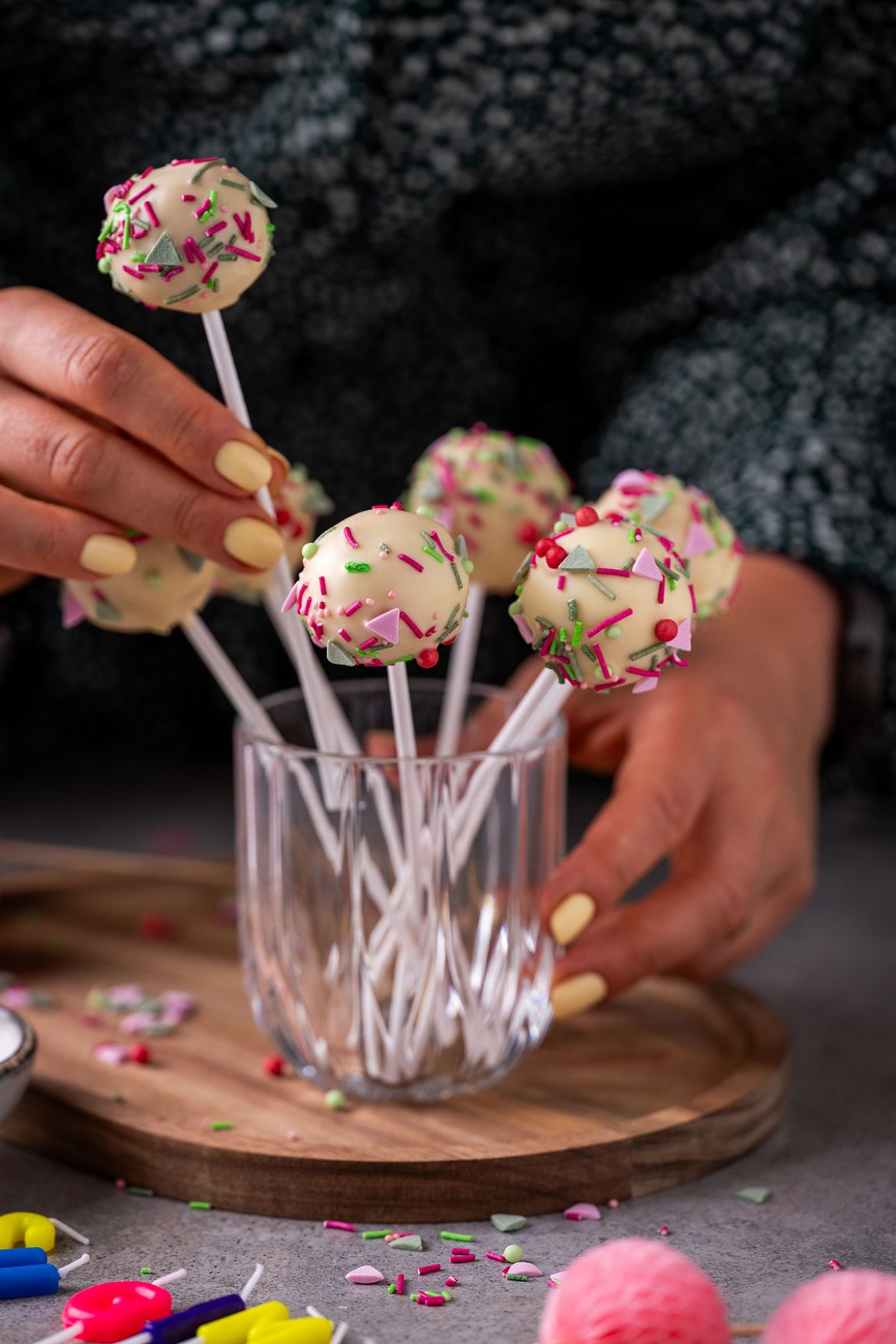 Cake Pops – glaistyti pyragiukai ant pagaliukų