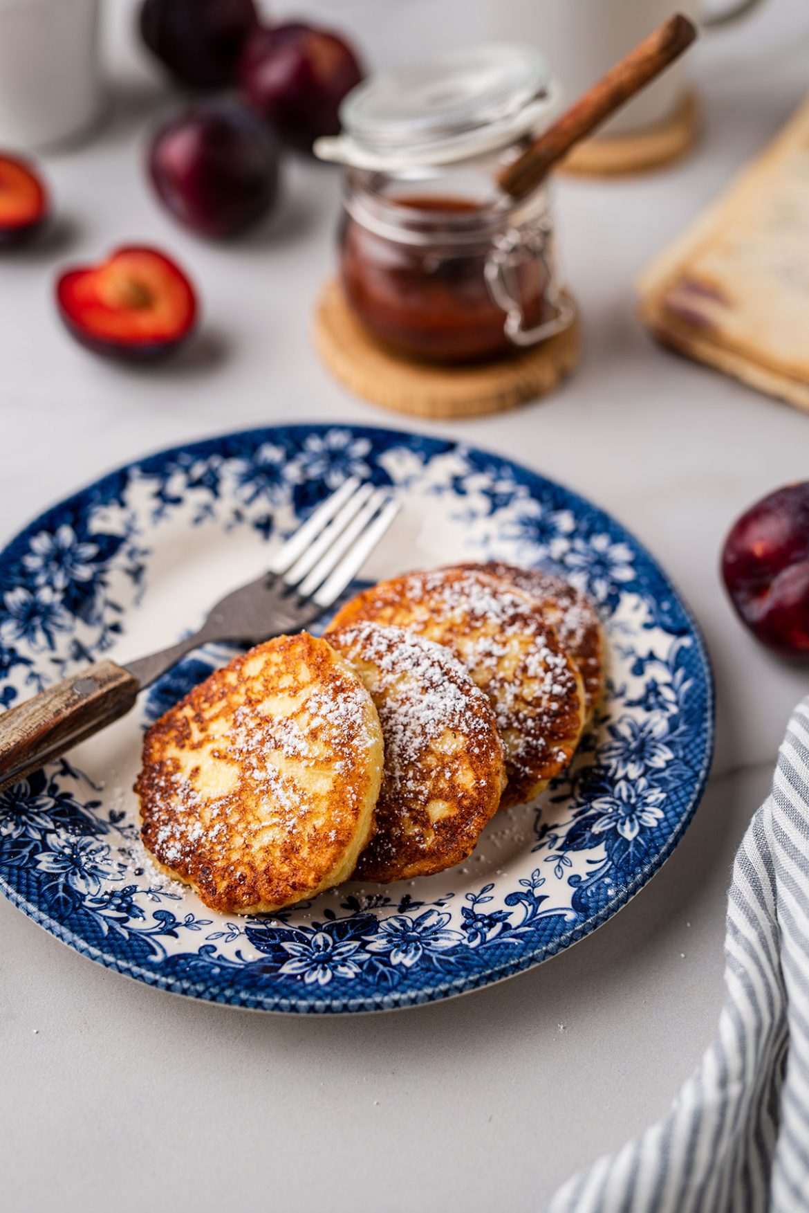 Paprasčiausi kepti varškėčiai