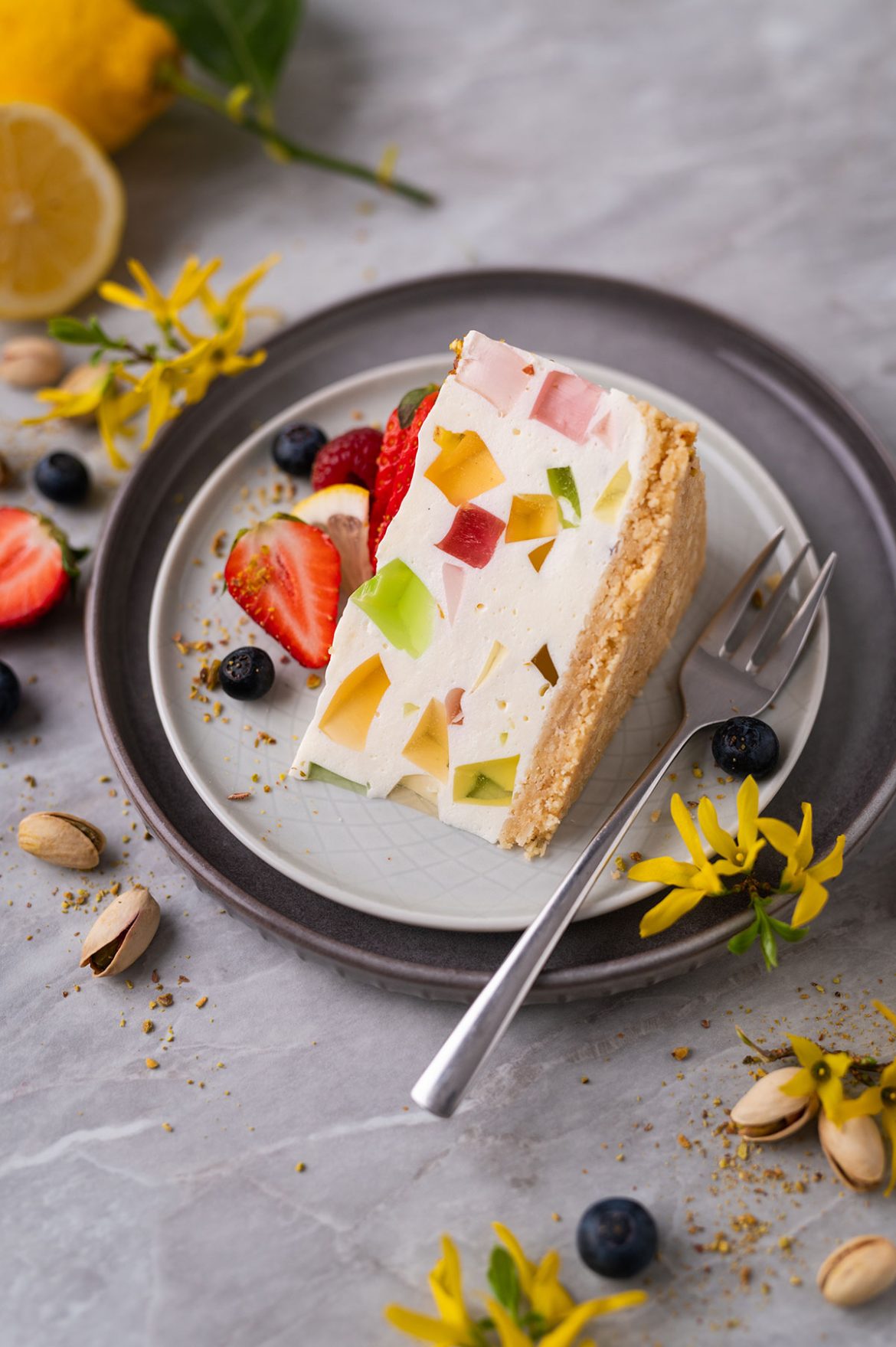 Maskarponės tortas su želė gabaliukais