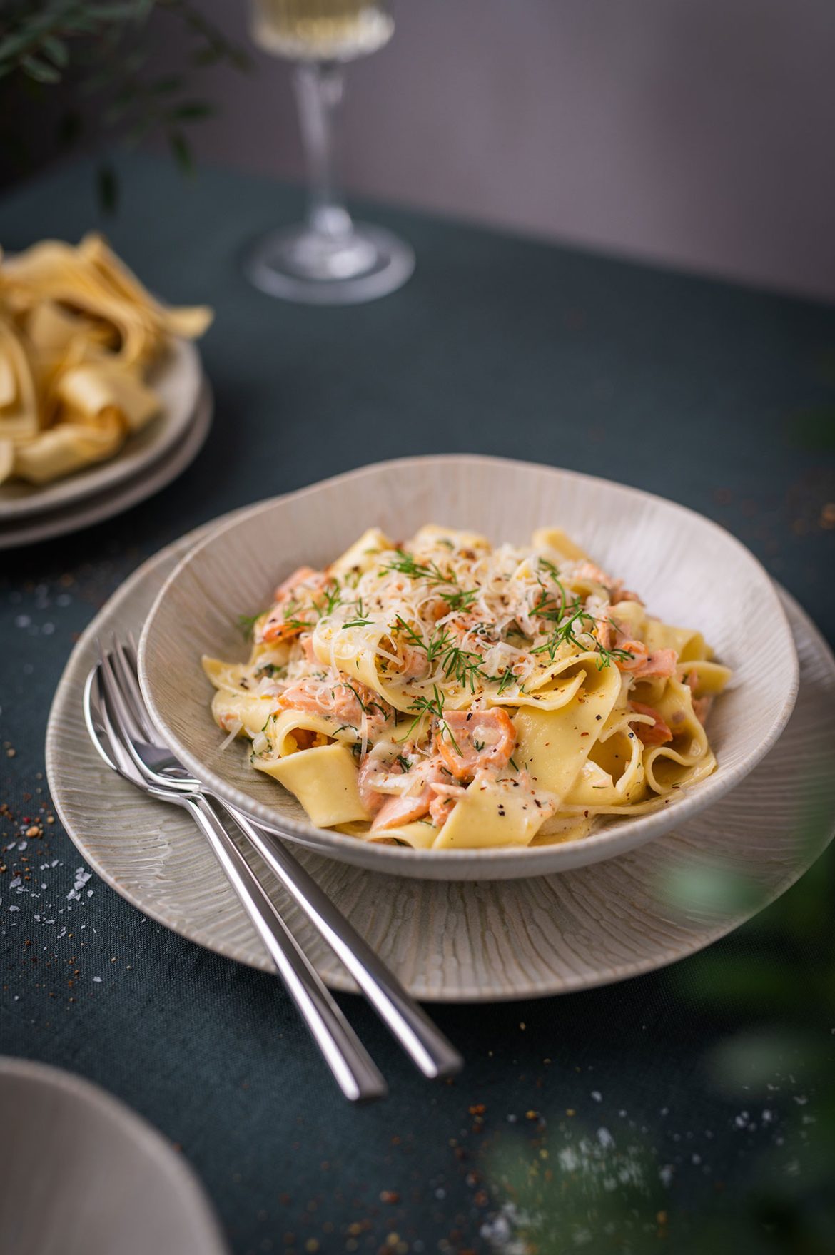Pasta su lašišos ir grietinėlės padažu