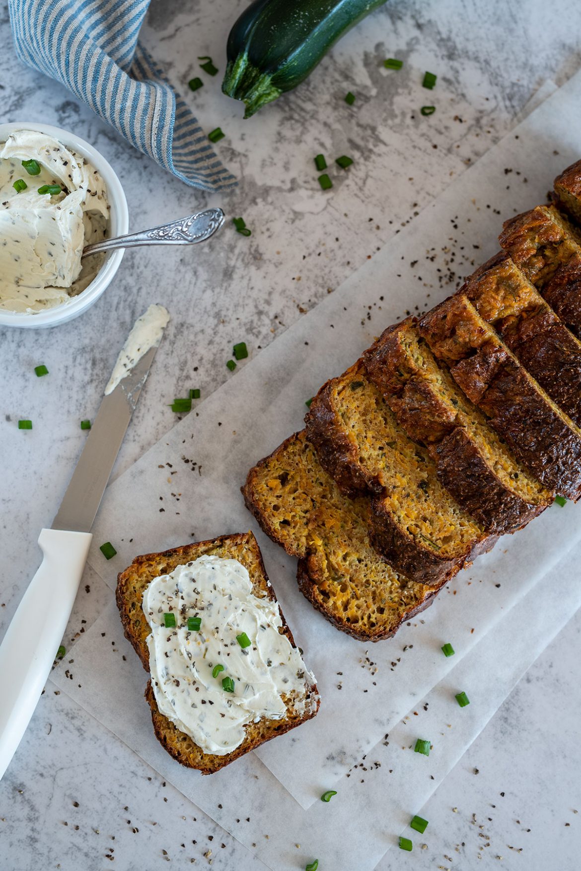 Saldžiųjų bulvių ir cukinijų duonelė