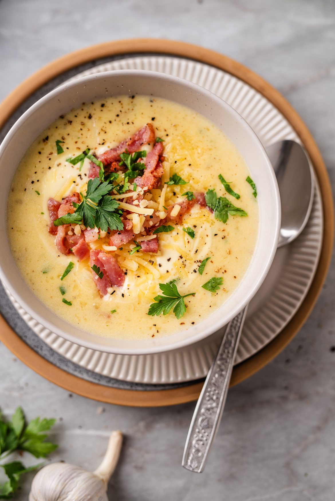 Tiršta bulvių ir sūrio sriuba