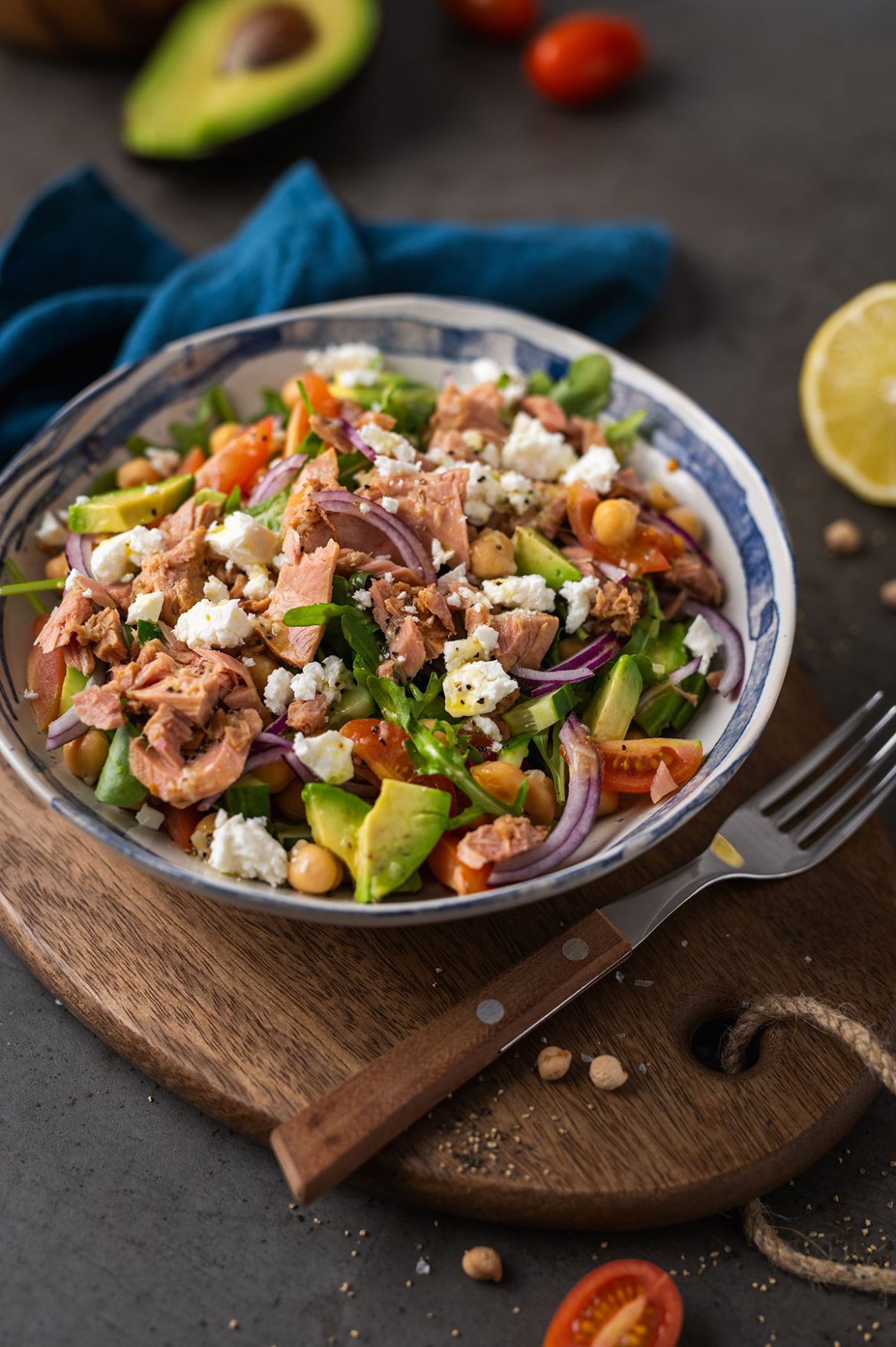 Tuno salotos su avinžirniais