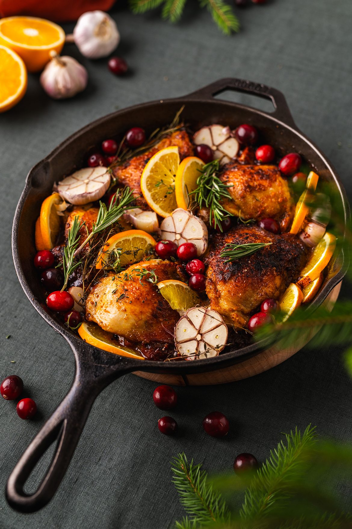 Vištiena su spanguolėmis ir apelsinais