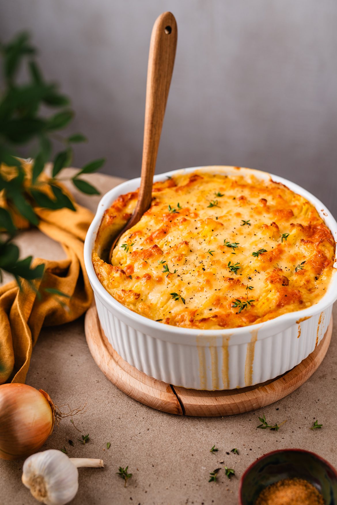 Žuvies pyragas su bulvių koše