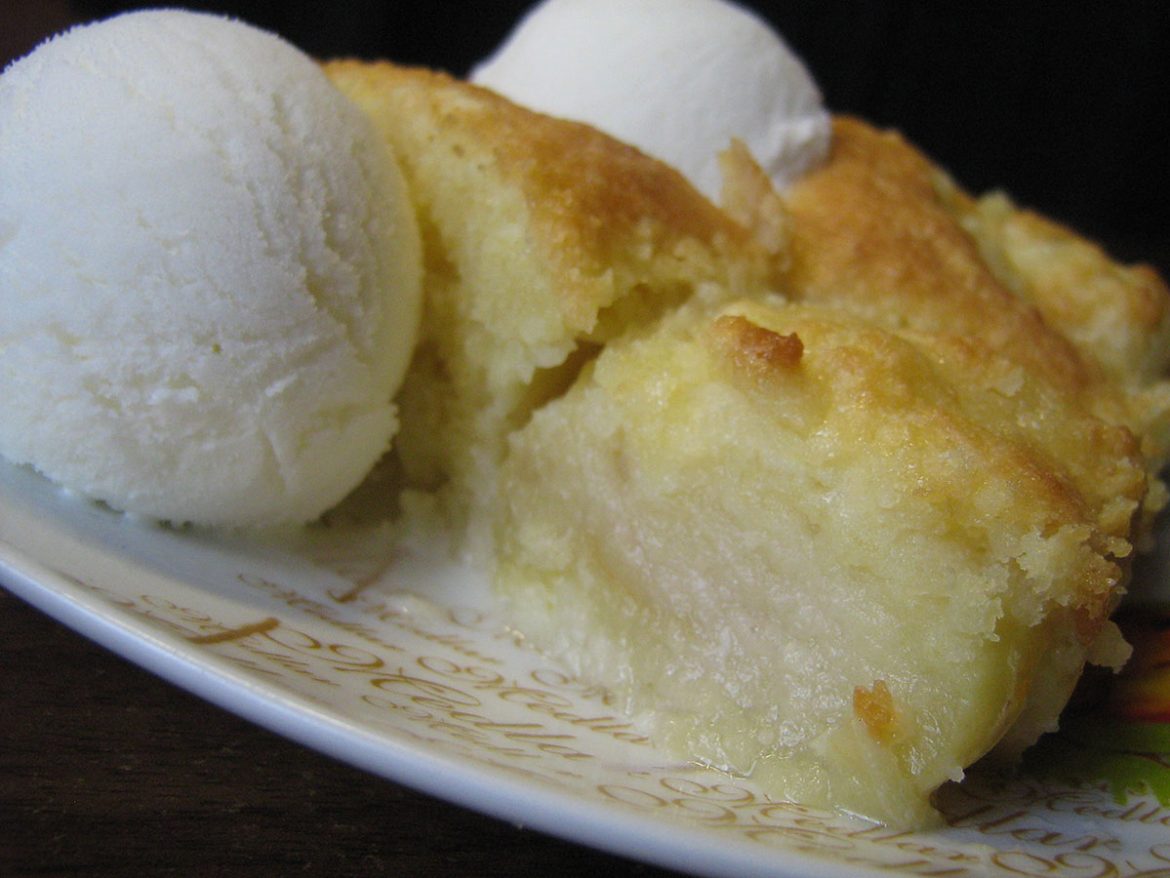 Kokosinis obuolių pyragas