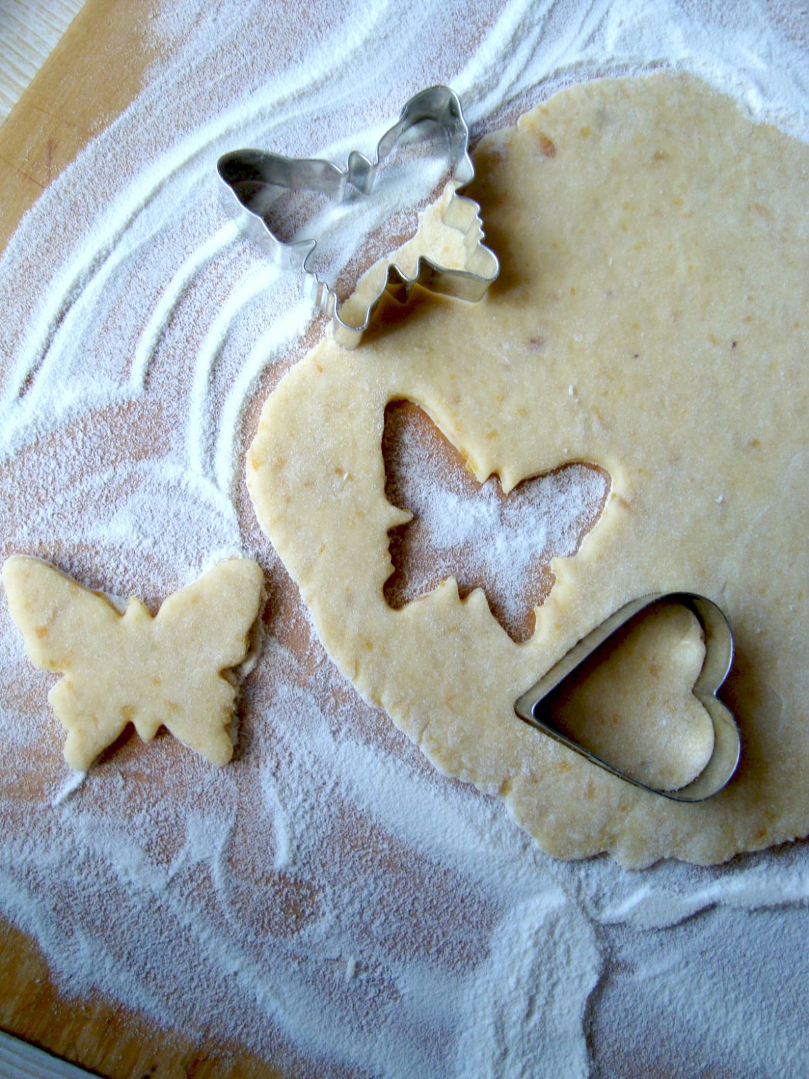 Svarainių sausainiukai su saldžiarūgščiu glajumi